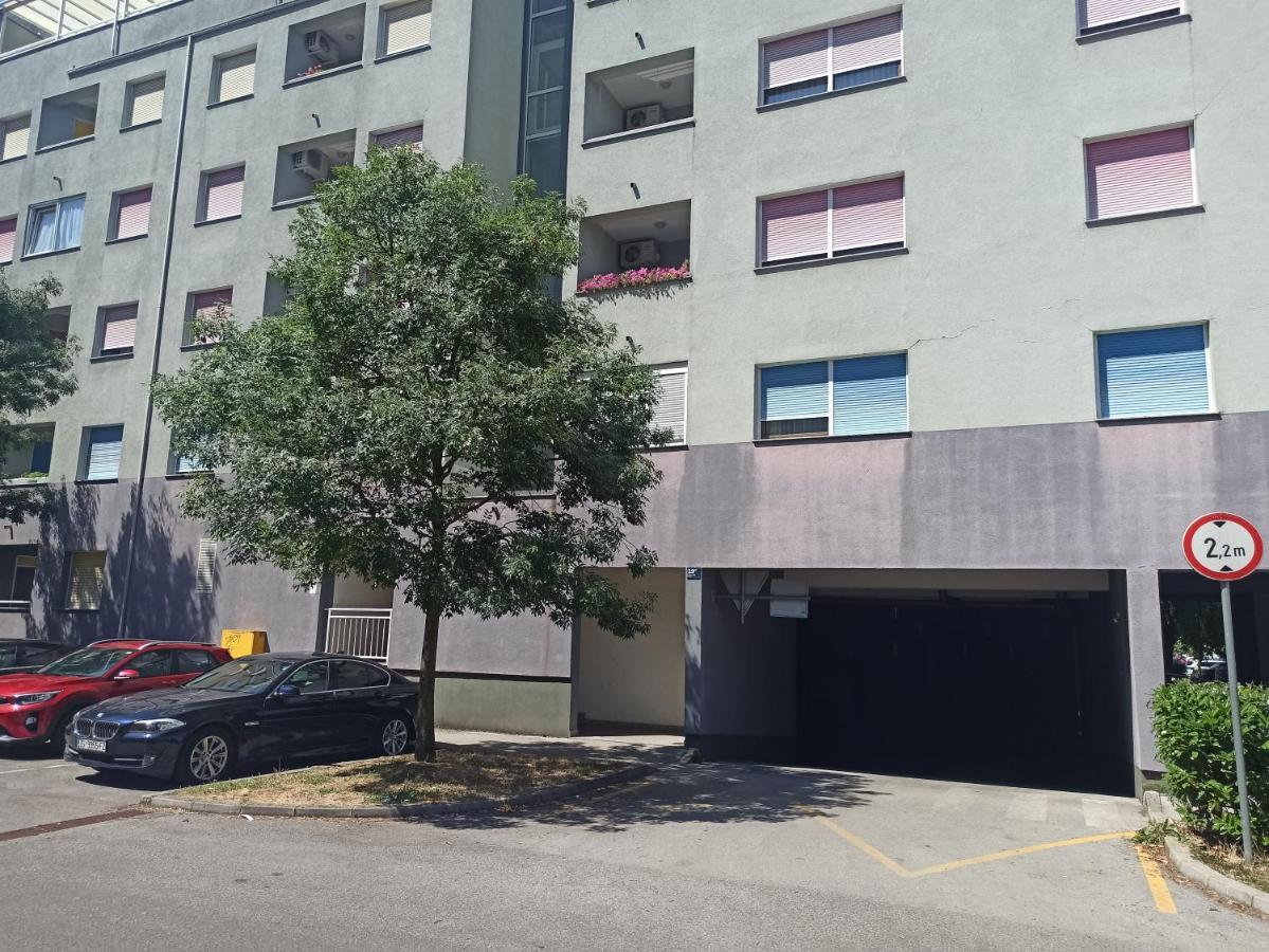 Zagreb Lake Star & Included Garage Parking Place المظهر الخارجي الصورة